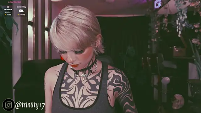 Snapshot of Trinity___s chatting on 09/17/25, 03:41 Trinity s online show from 09/17/25, 03:41