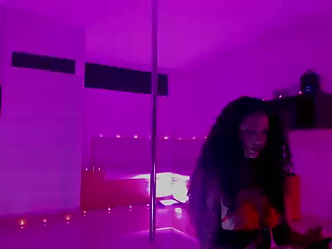 Snapshot of Dakota_M1 chatting on 11/29/25, 02:36 Dakota M1 online show from 11/29/25, 02:36