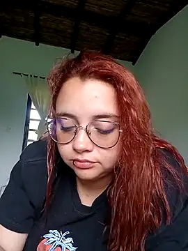 Snapshot of CURVY-HORNY chatting on 09/12/25, 06:41 CURVY-HORNY online show from 09/12/25, 06:41