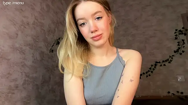 cutiemia0 online show from 05/28/26, 02:09