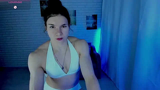 Lisa Ray online show from 06/18/26, 09:30