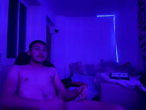 Snapshot of Dimi04113 chatting on 12/07/24, 01:36 Dimi04113 online show from 12/07/24, 01:36