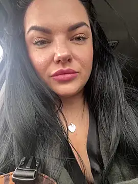 Snapshot of Amie_Hill chatting on 11/12/25, 08:15 Amie Hill online show from 11/12/25, 08:15