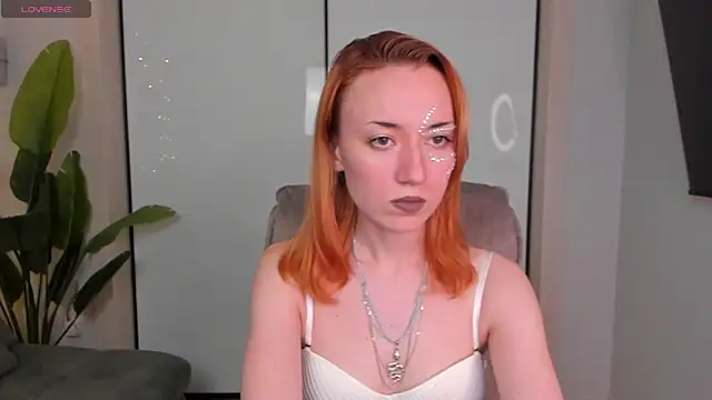 Snapshot of Maddy_Garcia chatting on 01/04/25, 11:38 Maddy Garcia online show from 01/04/25, 11:38