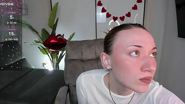 Snapshot of Maddy_Garcia chatting on 02/08/25, 10:08 Maddy Garcia online show from 02/08/25, 10:08