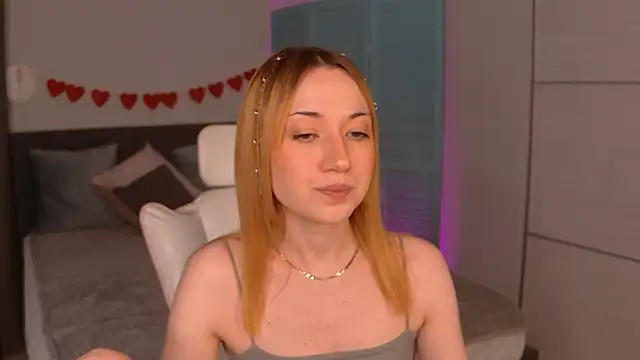 Snapshot of Maddy_Garcia chatting on 03/13/25, 08:32 Maddy Garcia online show from 03/13/25, 08:32