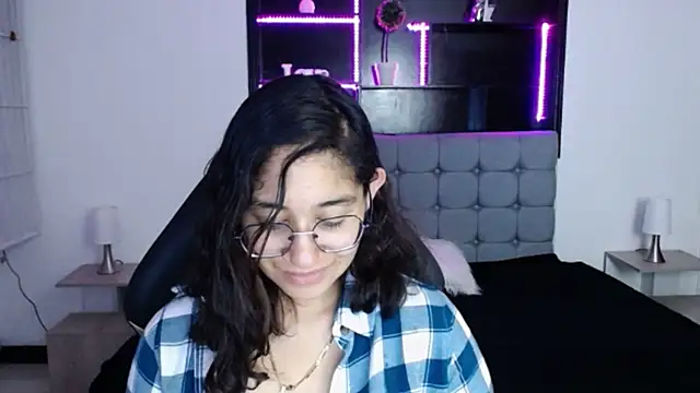 Snapshot of Lili_Gomez_ chatting on 01/25/25, 02:58 Lili Gomez online show from 01/25/25, 02:58