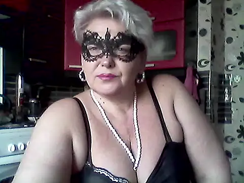 Lisa Suzie online show from 03/27/26, 07:36