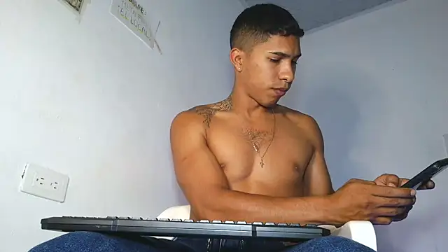 maximo vega newv online show from 02/11/26, 11:54