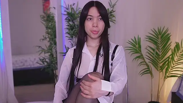 Snapshot of Lia_Sweett_ chatting on 06/19/26, 04:22 Lia Sweett online show from 06/19/26, 04:22
