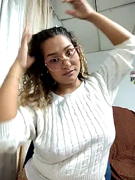 BrendaGirs online show from 11/17/25, 04:40