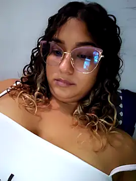 BrendaGirs online show from 05/05/26, 02:41