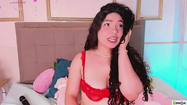 amandalee01 online show from 05/25/26, 09:10