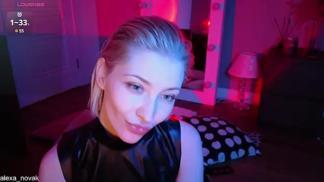 alexa novak online show from 03/12/25, 02:34