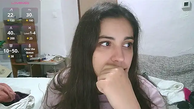 Snapshot of Ursumi1 chatting on 01/21/25, 07:28 Ursumi1 online show from 01/21/25, 07:28