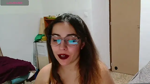 Snapshot of Ursumi1 chatting on 02/01/25, 04:33 Ursumi1 online show from 02/01/25, 04:33