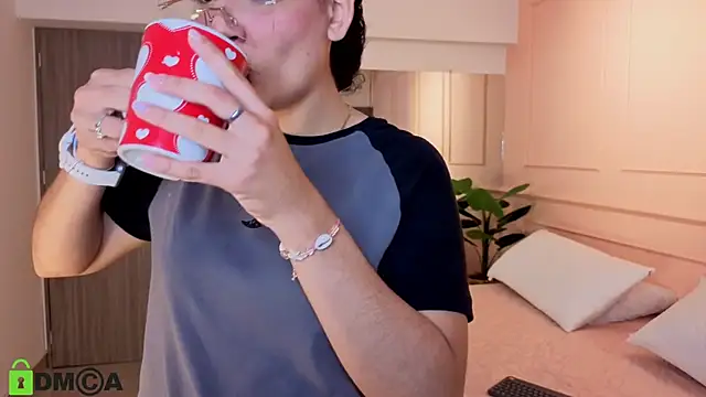 SHARONN     online show from 11/21/25, 03:49