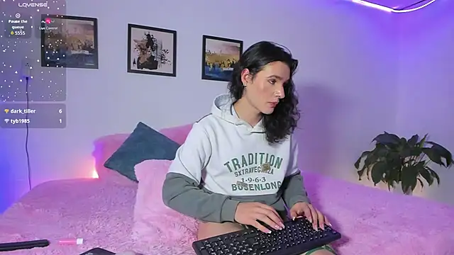 elafranco  online show from 12/03/25, 10:46