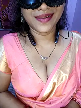 Snapshot of Sexy_Mona_Bhabhi chatting on 09/14/25, 05:45 Sexy Mona Bhabhi online show from 09/14/25, 05:45