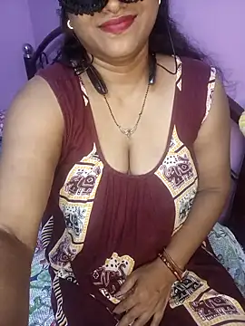 Snapshot of Sexy_Mona_Bhabhi chatting on 09/19/25, 05:46 Sexy Mona Bhabhi online show from 09/19/25, 05:46
