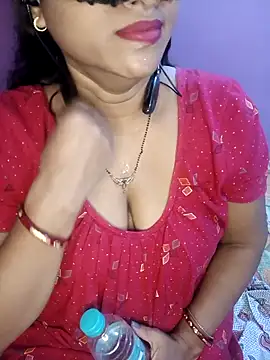 Snapshot of Sexy_Mona_Bhabhi chatting on 09/21/25, 07:04 Sexy Mona Bhabhi online show from 09/21/25, 07:04