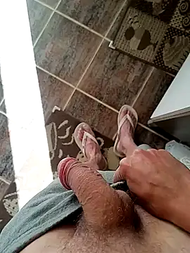 Snapshot of paubabando_ chatting on 12/08/24, 10:41 paubabando online show from 12/08/24, 10:41