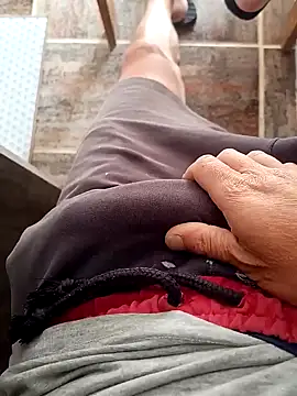 Snapshot of paubabando_ chatting on 01/03/25, 01:03 paubabando online show from 01/03/25, 01:03