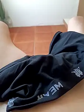 Snapshot of paubabando_ chatting on 03/08/25, 01:25 paubabando online show from 03/08/25, 01:25