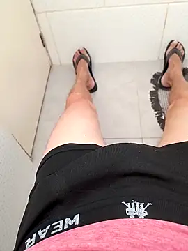 Snapshot of paubabando_ chatting on 03/10/25, 10:37 paubabando online show from 03/10/25, 10:37