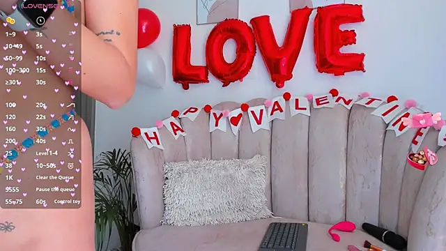 Tamaraa Serra online show from 02/15/25, 06:23