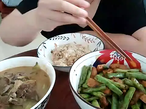 Weiwei5200 online show from 05/09/26, 03:01