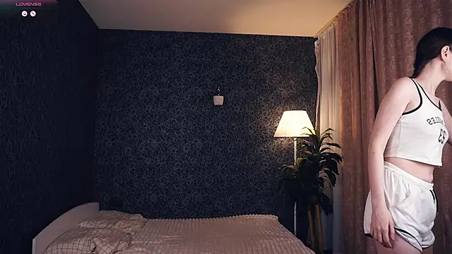 MoiraHavins online show from 11/26/25, 05:08