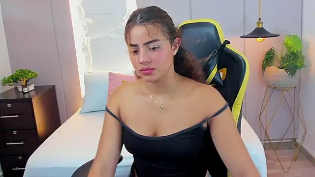 yaya23x online show from 03/13/25, 07:06