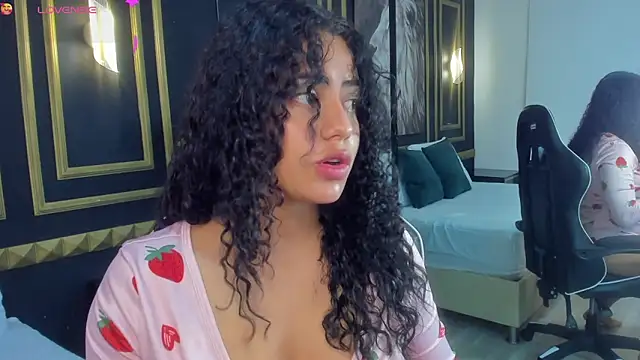 Snapshot of yaya23x chatting on 09/19/25, 02:07 yaya23x online show from 09/19/25, 02:07