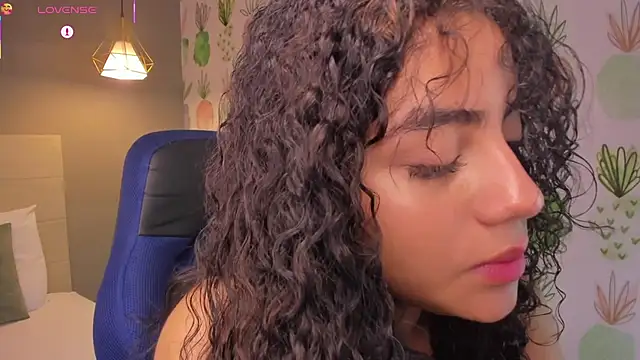 Snapshot of yaya23x chatting on 11/06/25, 02:07 yaya23x online show from 11/06/25, 02:07