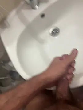 denizli18 online show from 04/10/26, 07:40