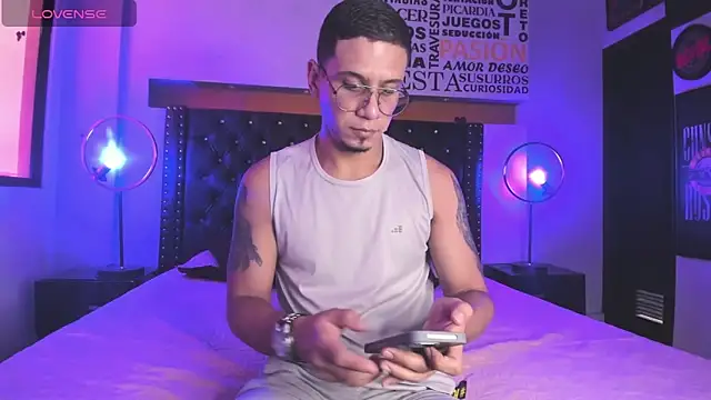 JoshMillerr  online show from 02/20/25, 04:46