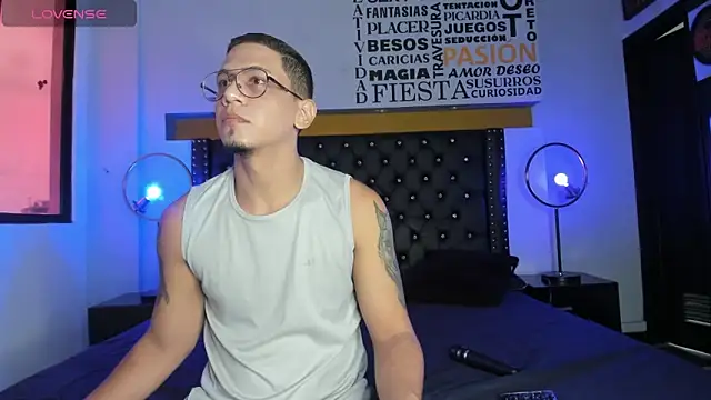 JoshMillerr  online show from 03/07/25, 08:00