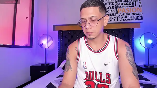 JoshMillerr  online show from 03/10/25, 08:01