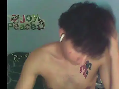 Snapshot of Charley_quin chatting on 12/21/24, 01:58 Charley quin online show from 12/21/24, 01:58