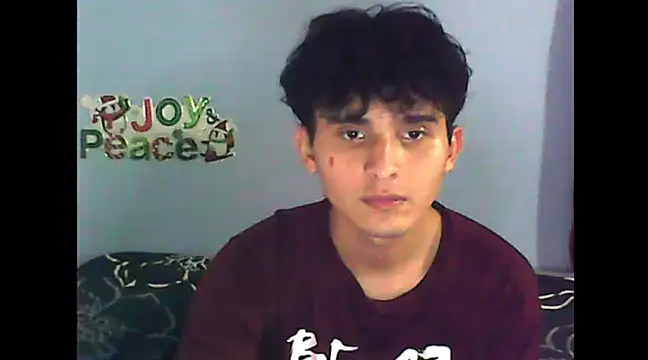 Snapshot of Charley_quin chatting on 12/24/24, 12:33 Charley quin online show from 12/24/24, 12:33