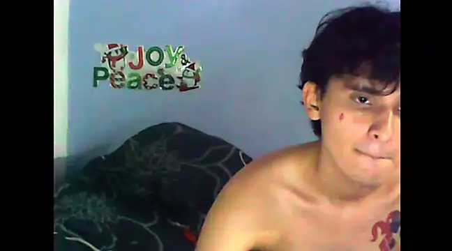 Snapshot of Charley_quin chatting on 12/30/24, 02:42 Charley quin online show from 12/30/24, 02:42