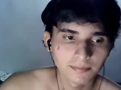 Snapshot of Charley_quin chatting on 02/16/25, 11:37 Charley quin online show from 02/16/25, 11:37