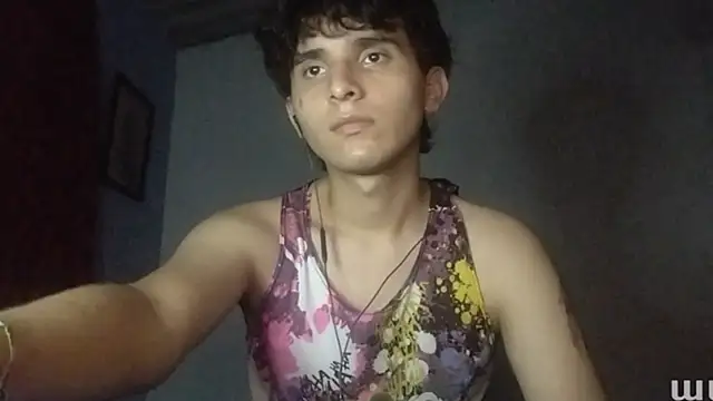 Snapshot of Charley_quin chatting on 02/26/25, 02:15 Charley quin online show from 02/26/25, 02:15