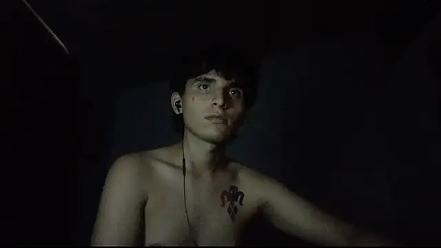 Snapshot of Charley_quin chatting on 03/06/25, 02:41 Charley quin online show from 03/06/25, 02:41