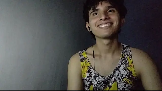 Snapshot of Charley_quin chatting on 03/11/25, 11:26 Charley quin online show from 03/11/25, 11:26