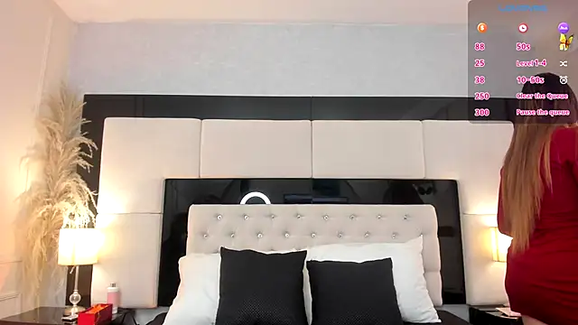 CarlaRossi  online show from 10/01/25, 07:42