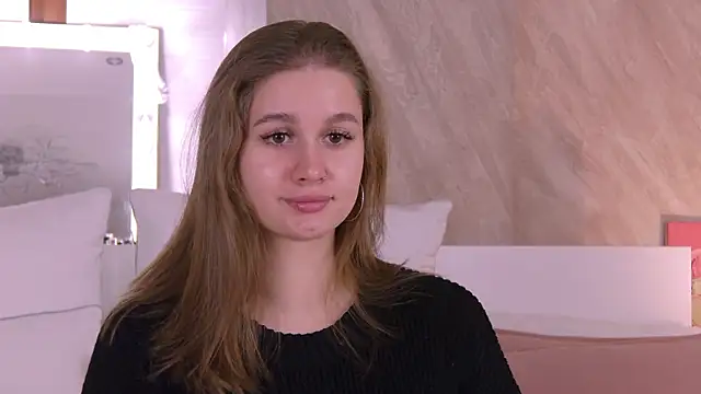 EllieHayes online show from 11/17/25, 06:24