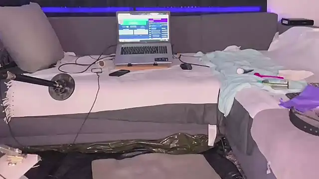 Nebenangeil online show from 01/31/25, 02:04