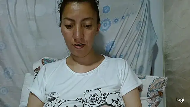 Snapshot of kaybabyhot chatting on 09/29/25, 03:11 kaybabyhot online show from 09/29/25, 03:11